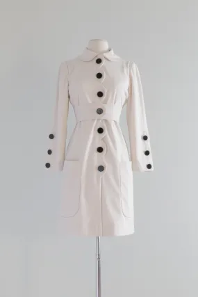 1960's White Mod Coat With Scalloped Edges From Bonwit Teller / Small