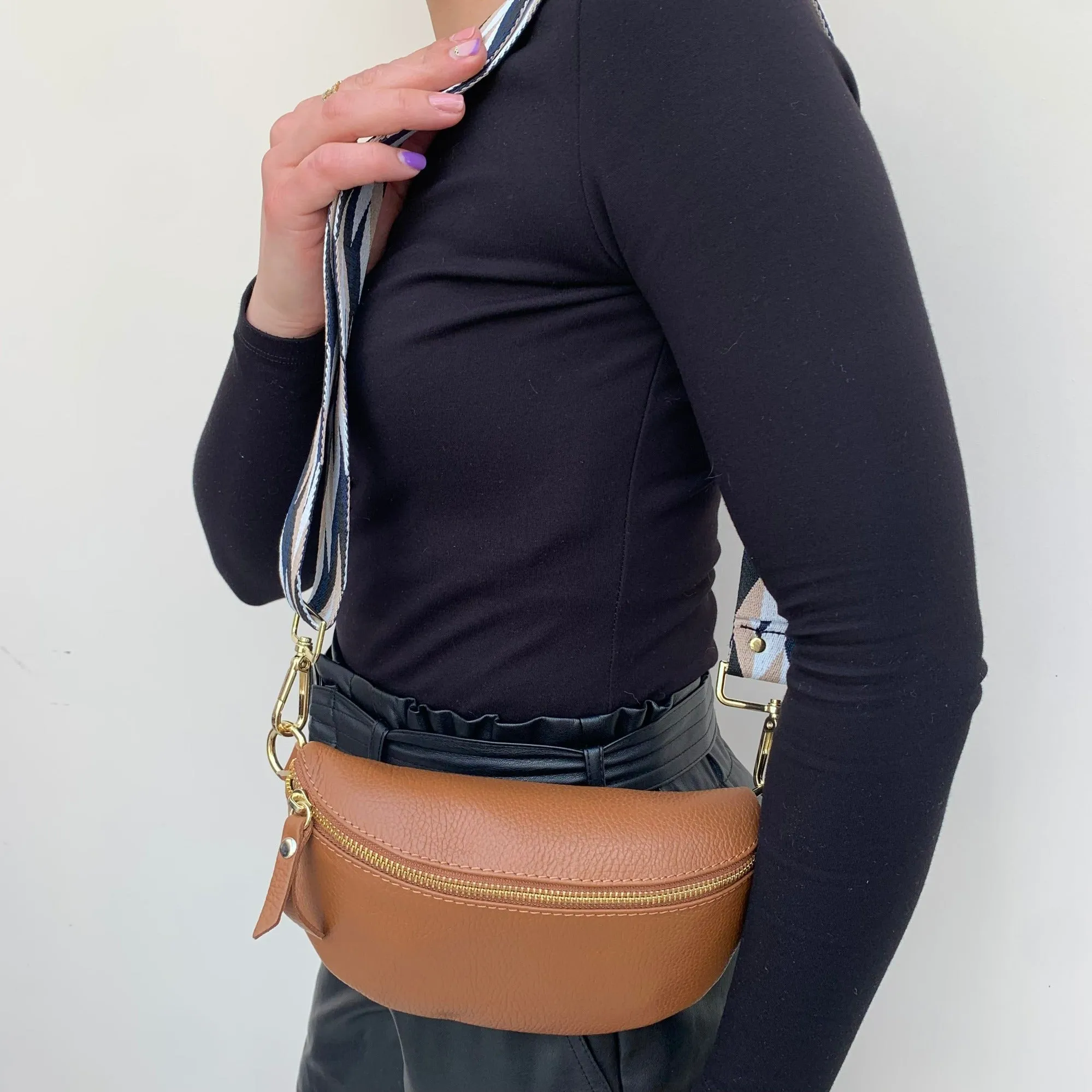 Elie Beaumont Tan Leather Sling Bag