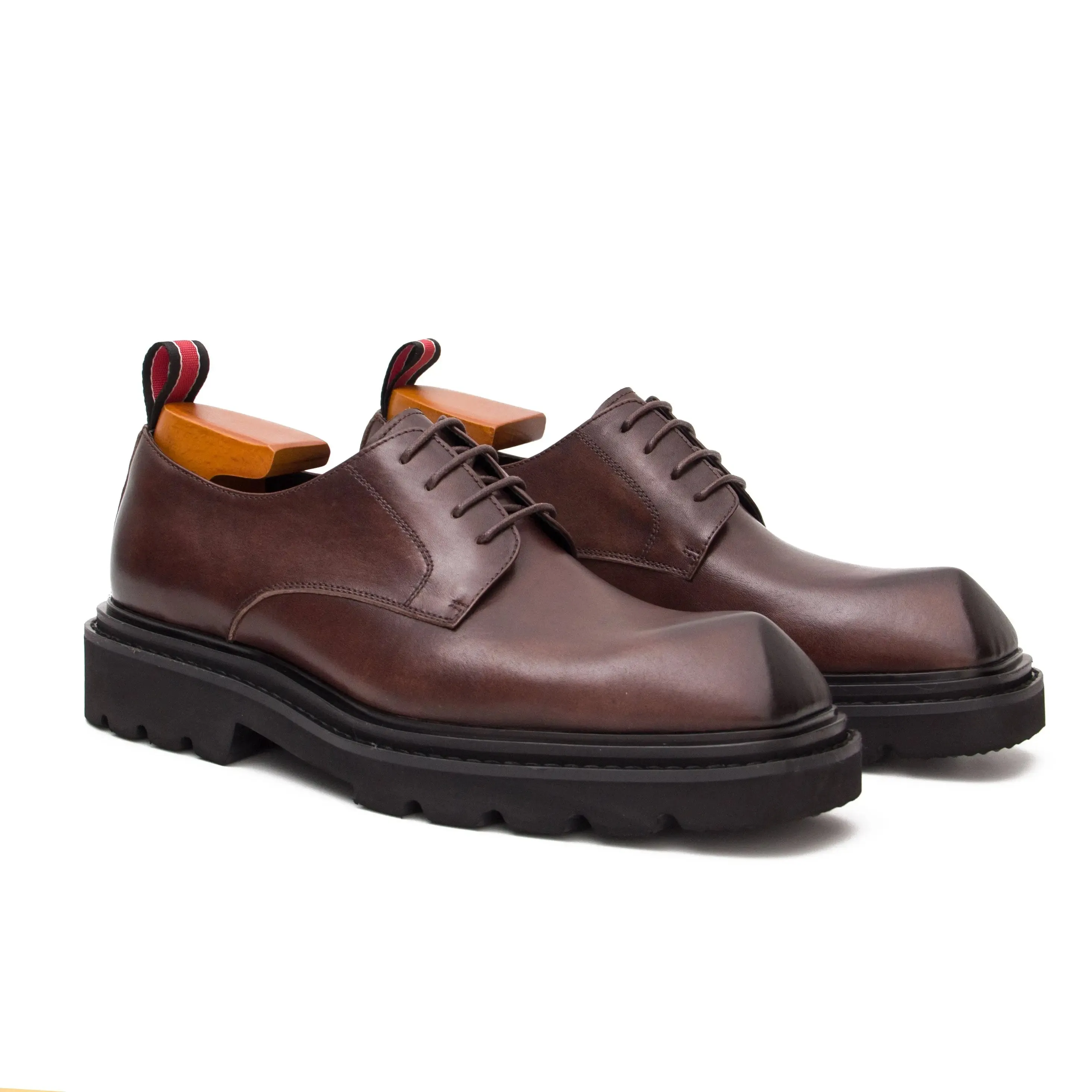 Formal derby shoes for men