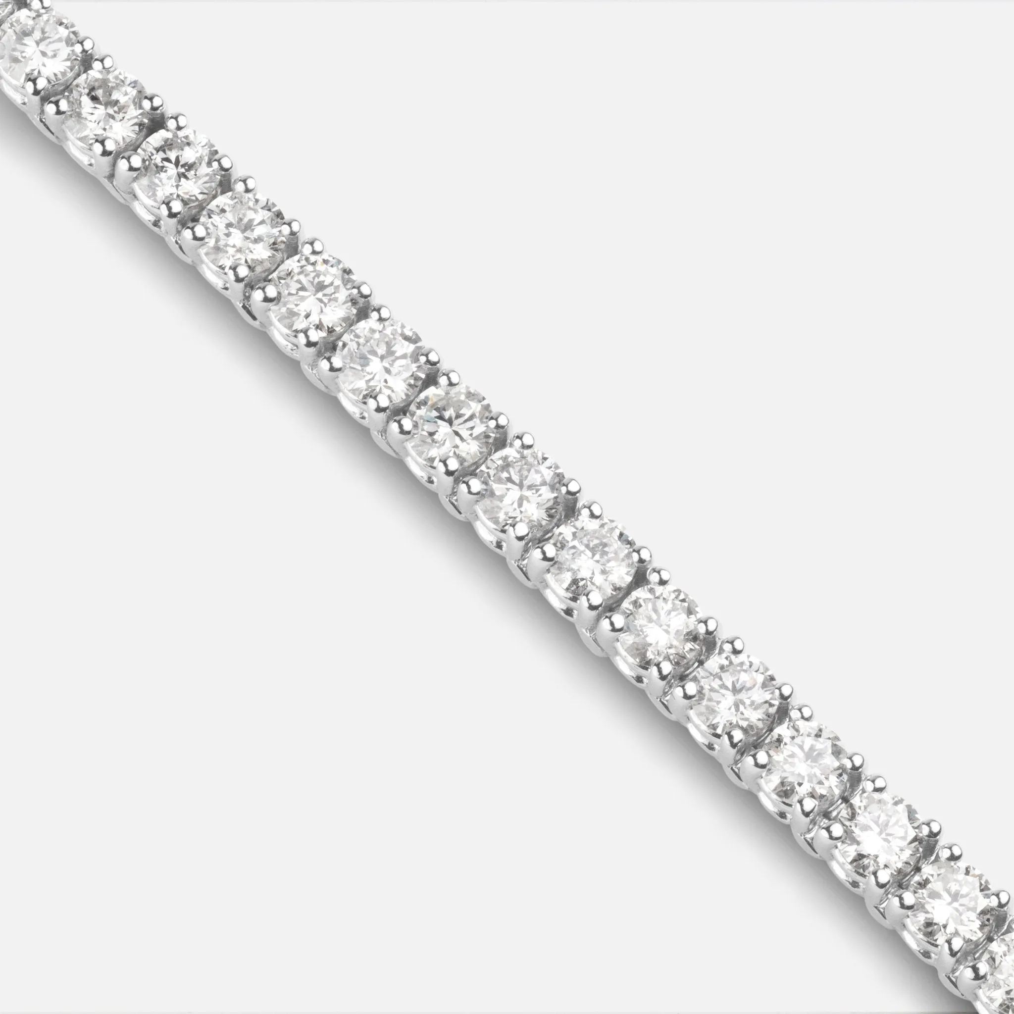 Round Diamond Tennis Bracelet, 10 CT